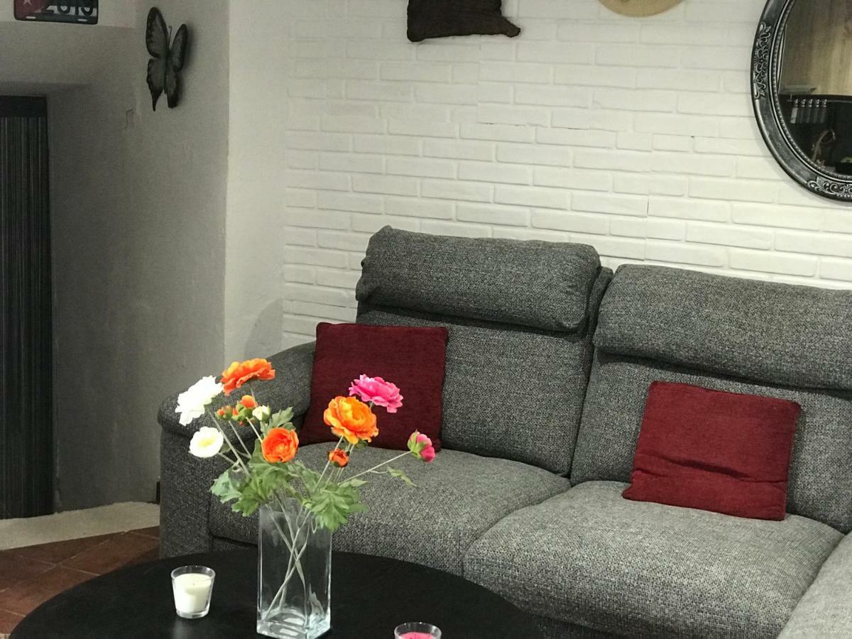 Guest House Gabriela Keratea Eksteriør billede